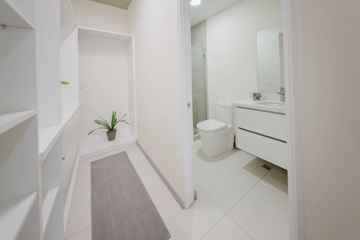 Closet y baños · 21
